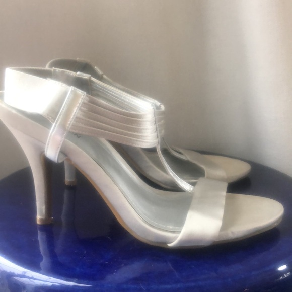 Wedding guest bridal bridesmaid bride prom dance comfortable strappy heel silver - Picture 5 of 13